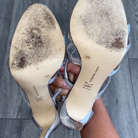 heels - Picture 7 of 7